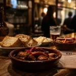 ED Motors restaurant bar à tapas bordeaux : tapas sur comptoir et ambiance