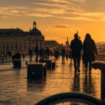 Que faire Bordeaux : miroir d’eau place de la Bourse, reflets sous la pluie