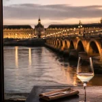 Restaurant l'estacade Bordeaux, dîner sur la Garonne et vue sur le Pont de Pierre