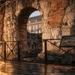 Visiter le palais gallien à Bordeaux : arcades romaines au coucher doré