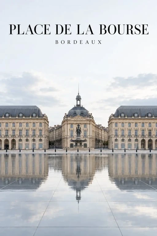 Architecture de Bordeaux : place de la Bourse et ses façades classiques en pierre blonde