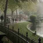 jardin public bordeaux avec banc, canard et plan d’eau