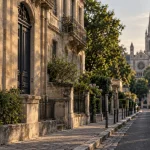 Quartier saint seurin bordeaux, rue résidentielle vers la basilique Saint-Seurin