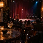 Comedy club Bordeaux : scène, micro et public pour stand-up