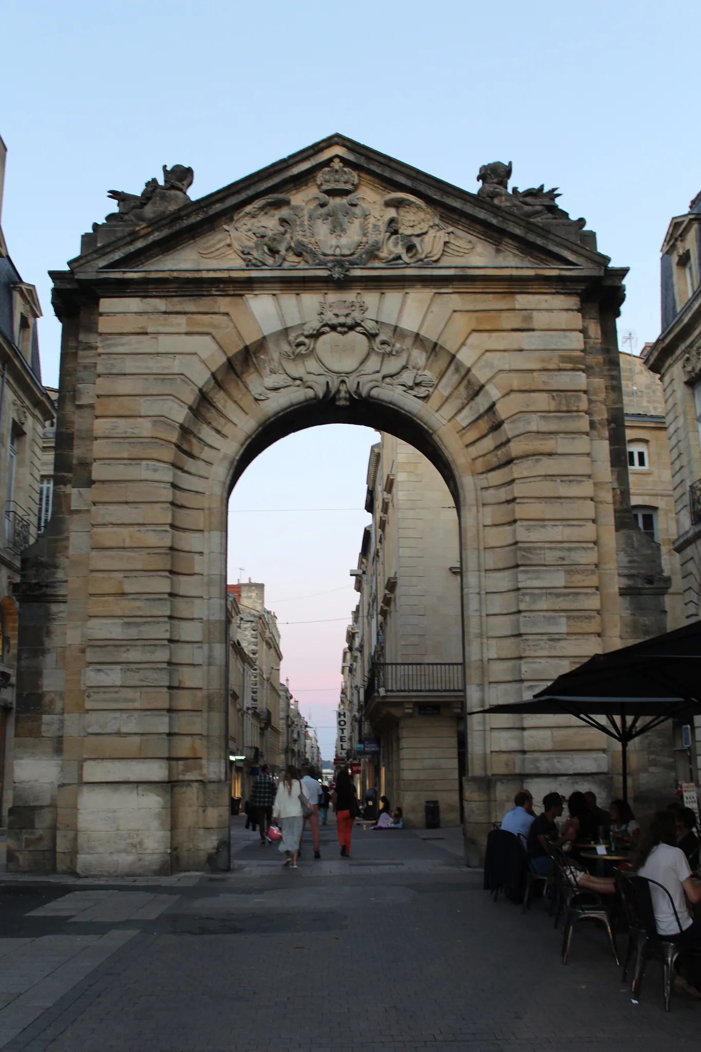 Porte Dijeaux